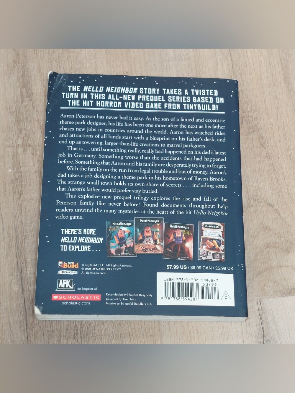 Hello Neighbor. Paperback Book 📖 - Picture 3 of 16